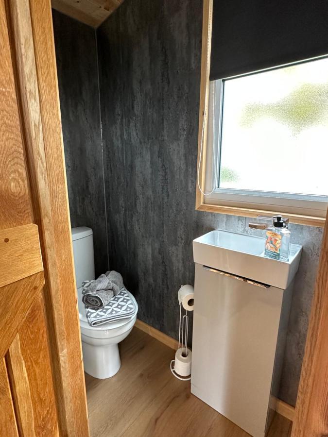 Stags Hide Hotell Minwear Exteriör bild